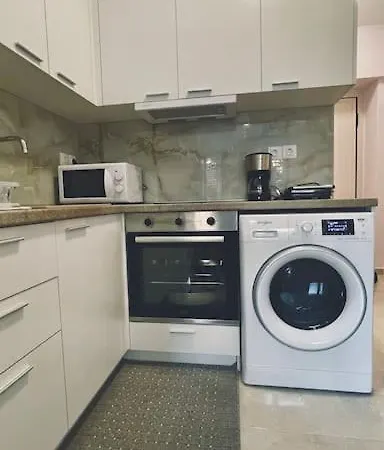 Lido Apartman *
